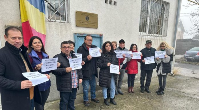 Protestele continuă la centrele APIA din Gorj