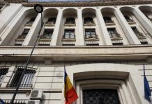 Grefierii protestează în fața instanței supreme