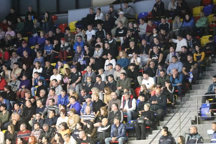 Deplasare în Ungaria pentru susținătorii echipei de handbal a CSM Târgu Jiu