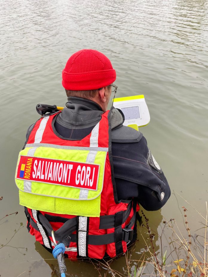 Salvamontiștii din Gorj caută cadavrul fără mână