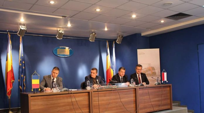 Grindeanu a semnat contractul pentru achiziția a încă 20 de trenuri electrice