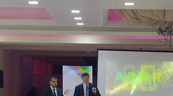 Cu prilejul aniversării a 10 ani de activitate – Mai multe ONG-uri și asociații gorjene au fost premiate în cadrul Galei festive ADER