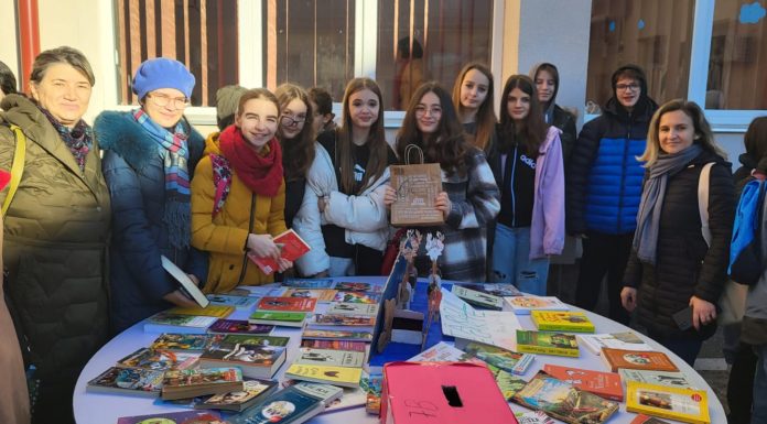 Târg de carte la Școala Gimnazială „Sfântul Nicolae” din Târgu Jiu