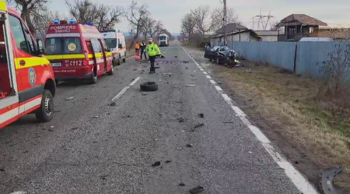 UPDATE: Un tânăr a murit în accidentul de la Câmpu Mare