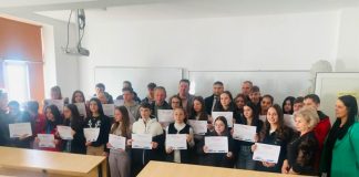 Premii în bani pentru mai mulți elevi din Bâlteni