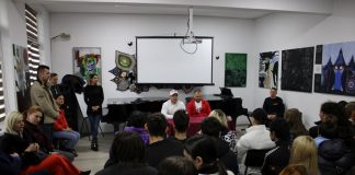 Elevi de la 4 licee din Târgu Jiu, la discuții despre delincvența juvenilă cu reprezentanții penitenciarului