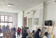 Tinerii cu dizabilități din județ au prezentat ,,Colecția de zâmbete”