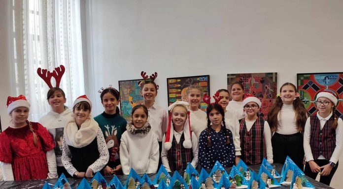 ”Vis de Crăciun”, atelier de arte combinate pentru elevi, la Muzeul Județean