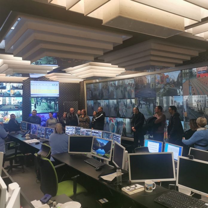 Polițiștii locali, discuții la Timișoara despre probleme de mediu şi disciplină în construcţii