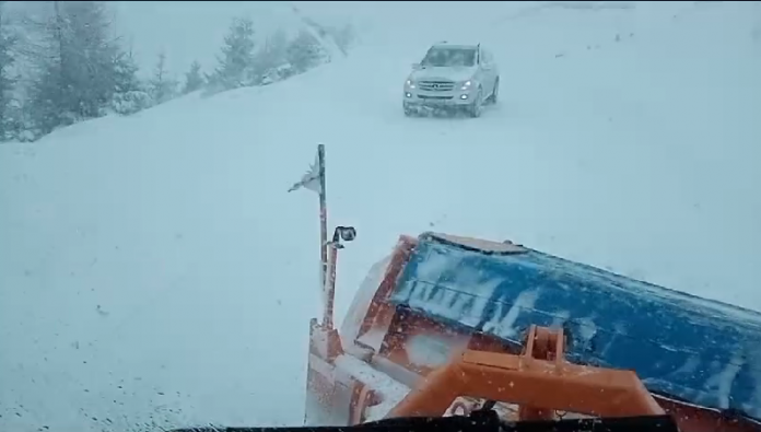 Filtru de circulație și restricții spre stațiunea Rânca