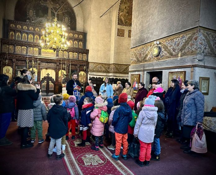 Campania “Zâmbet de copil” a reușit să aducă bucurie și speranță mai multor copii gorjeni