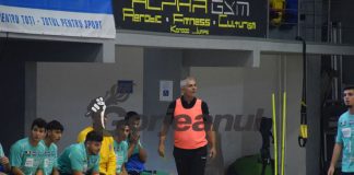 Adversar accesibil pentru UCB