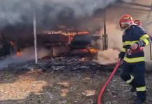 Magazie mistuită de foc, la Celei! Au ars utilajele agricole, trei tone de cereale, 10 mc de lemne și 12 tone de cărbune