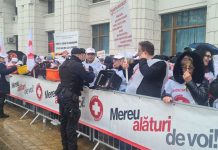 Angajații din sănătate, protest la Ministerul Finanțelor