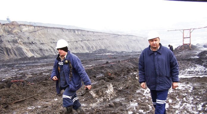 Salariații CEO se pregătesc de ce e mai rău: Cer plăți compensatorii și venit de completare