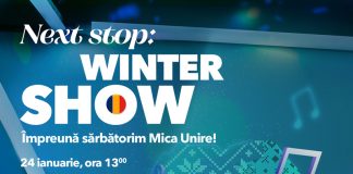 Spectacol folcloric la mall-ul din Târgu Jiu, de Mica Unire