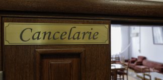 Cresc salariile directorilor de școli