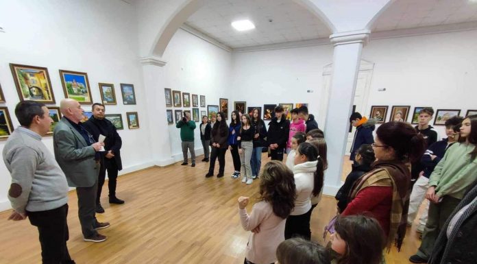 Expoziție vernisată la Muzeul Județean Gorj, de un pictor bucureștean