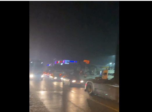 Poliția s-a impus la Târgu Jiu. Transportatorii n-au mai blocat Defileul Jiului