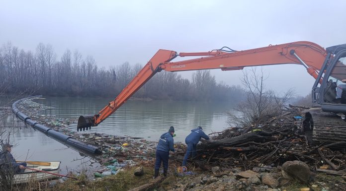 FOTO| Prima igienizare a Jiului