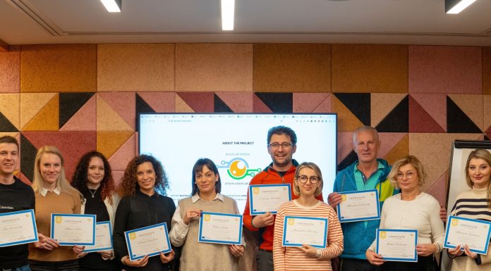 Tinerii din mediul rural, învățați să devină afaceriști