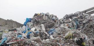 Bălești: Firmă amendată pentru gunoaiele strânse aproape de casele oamenilor