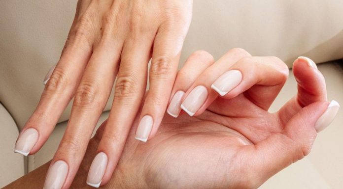 Un kit unghii – de ce este alegerea ideală pentru orice femeie?