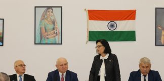Conferința Asociației Naționale a Detectivilor din România: Președintele ANDR, Maria Bumbaru, și gen. Pavel Abraham, la Târgu Jiu