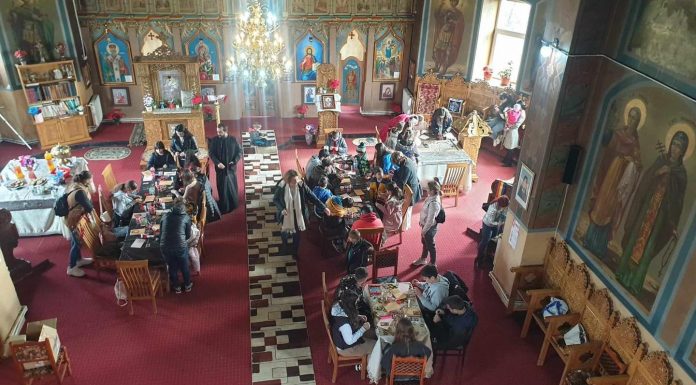 Au învățat să confecționeze mărțișoare tradiționale