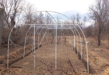 Solarii construite gratuit pentru trei familii din Câlnic