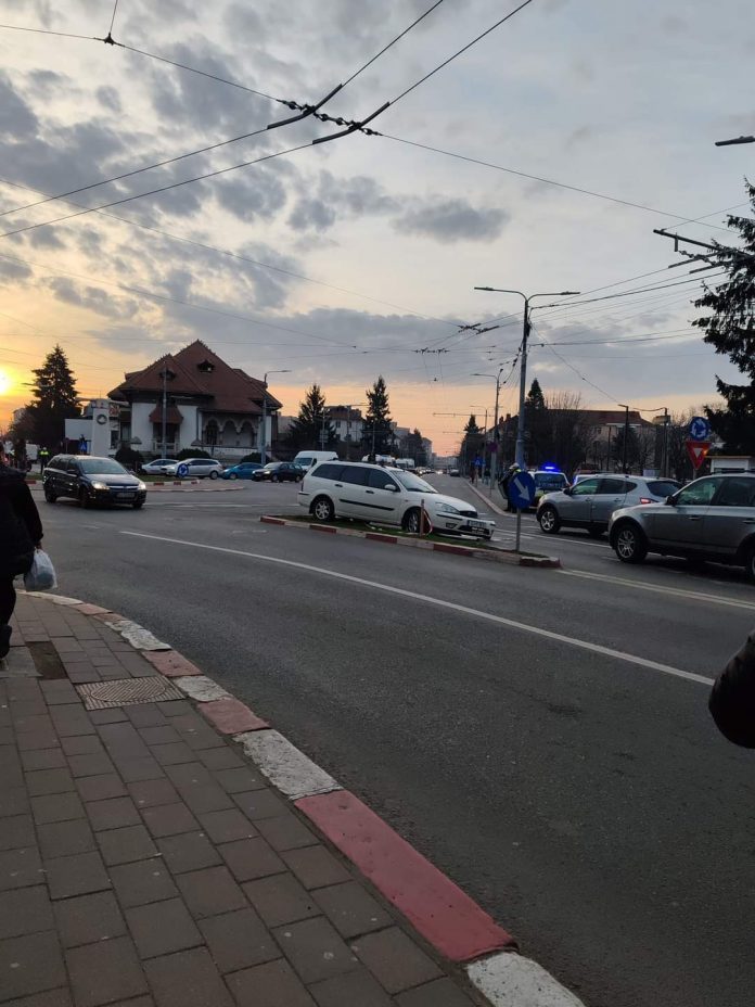 Târgu Jiu: Accident în centrul orașului