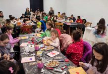 Număr record de participanți la Atelierul de Mărțișoare de la Muzeul Județean