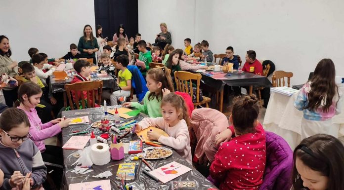 Număr record de participanți la Atelierul de Mărțișoare de la Muzeul Județean