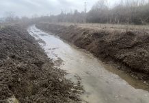 Bălești: Pârâul Iaz, decolmatat de lucrătorii SGA Gorj