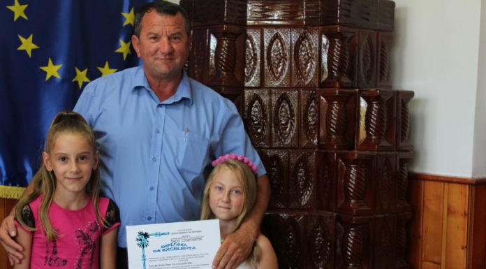 Un primar care iubeşte copiii! – ,,Copiii merg acolo unde se întâmplă lucruri interesante, dar rămân acolo unde este dragoste”!