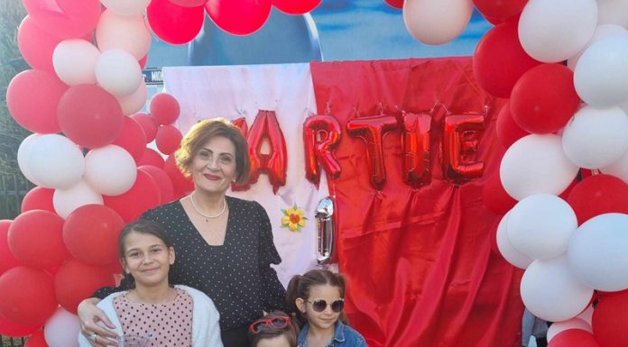 Sute de participanți, la Târgul de Mărțișoare de la Școala Gimnazială ,,Pompiliu Marcea”