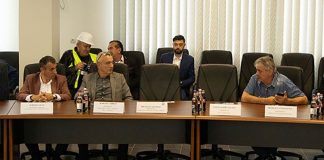 Un singur director CEO la negocierile cu sindicatele. Divergențe între șefii companiei