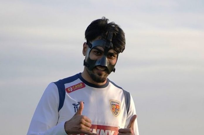 Baiaram și masca ,,norocoasă”, acum sub ,,tricolor”: ,,Poate m-a ajutat să-mi dau drumul la joc“