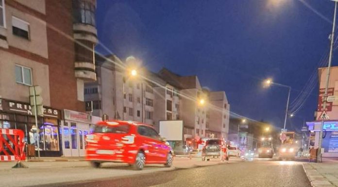 Târgu Jiu: A doua etapă de asfaltare a bulevardului Victoria