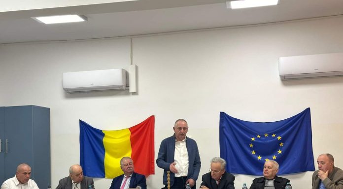 Peștișani: Concursul „Brâncuși – Omul Infinitului”, la final. Premii pentru elevi