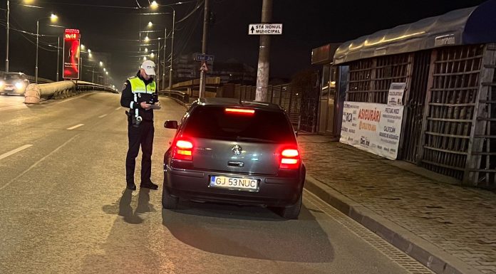 FOTO: Razie a polițiștilor pe șoselele din Gorj