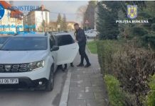 O lună de arest pentru cei doi bărbați din Târgu Jiu care au lovit și amenințat polițiștii
