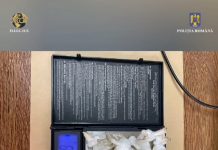 Prinși în timp ce vindeau cocaină în apropierea unei școli din Târgu Jiu