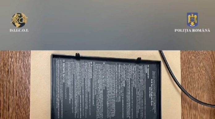 Prinși în timp ce vindeau cocaină în apropierea unei școli din Târgu Jiu