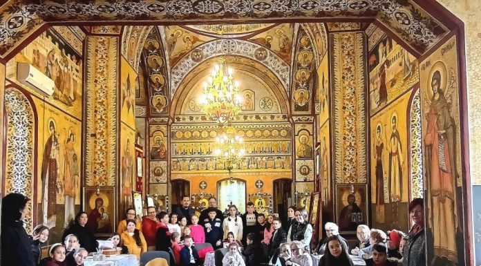 Învață meșteșuguri tradiționale la biserica din Țicleni