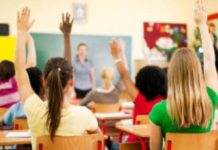 „Big Brother” în școli și un nou tip de burse pentru elevi