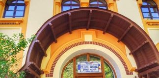 Elevi ai unor licee din Târgu Jiu, premiați la Concursul de Informatică ”Info-Oltenia”