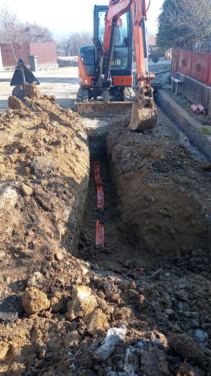 Aparegio: Lucrările în Tismana și Peștișani avansează