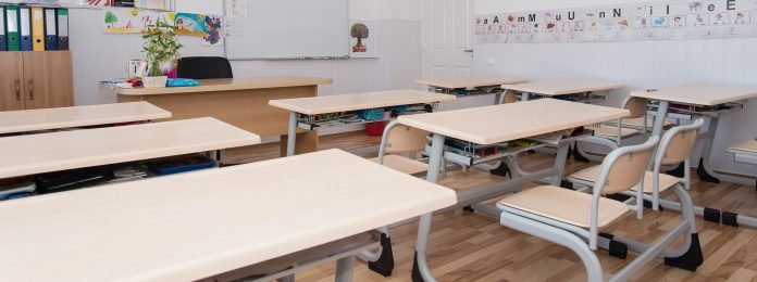 Dotări pentru școlile din Samarinești