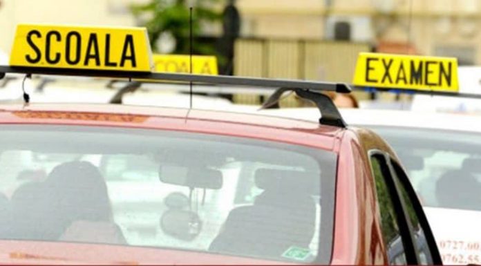 O tânără din Turburea, printre câștigătorii programului ”Permis pentru viitor”